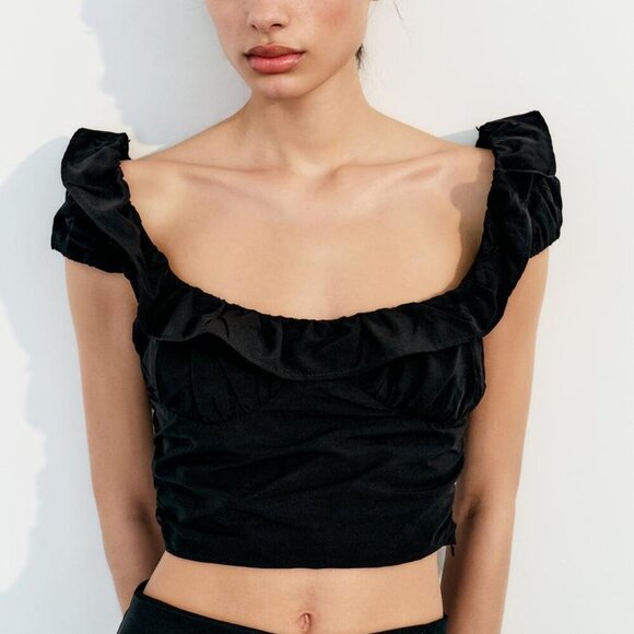 Zara Tops - ZARA BLACK RUFFLED CROP TOP